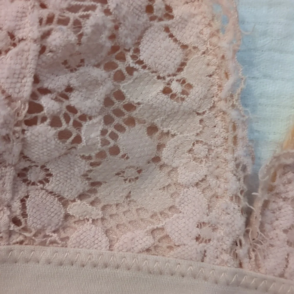Aerie Lace bralette size small pink halter with adjustable strap